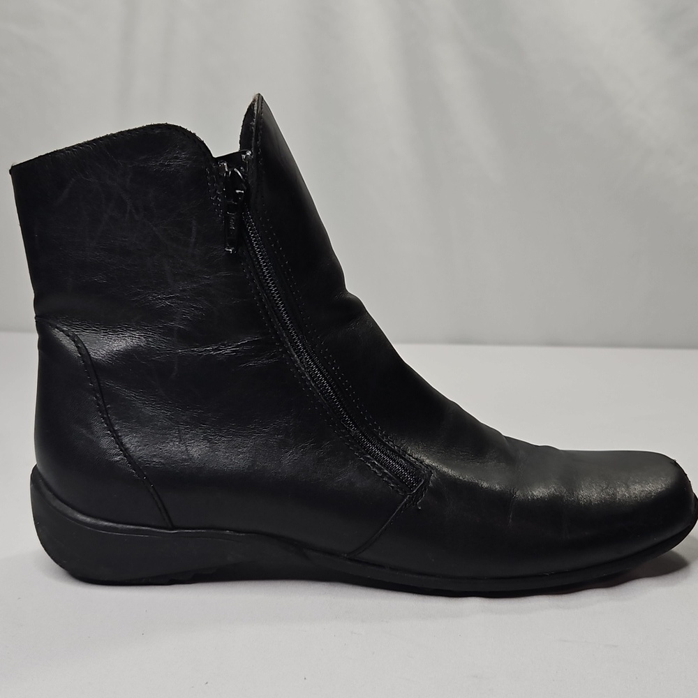 Munro Black Combat Moto Boots Rugged Design Size 7.5 N